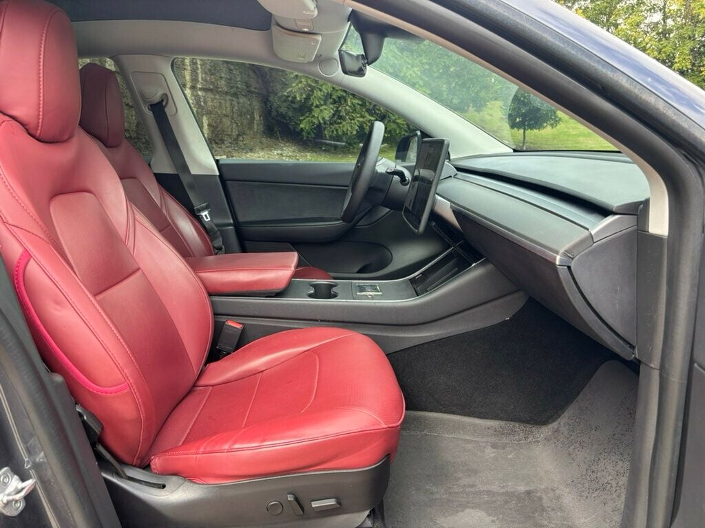 2020 Tesla Model Y Performance photo 7