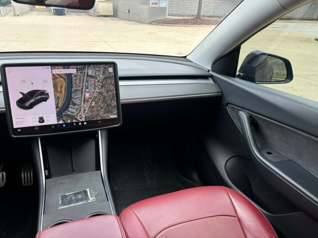 2020 Tesla Model Y Performance photo 16