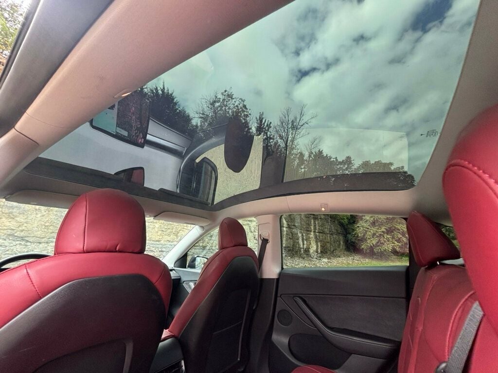 2020 Tesla Model Y Performance photo 17