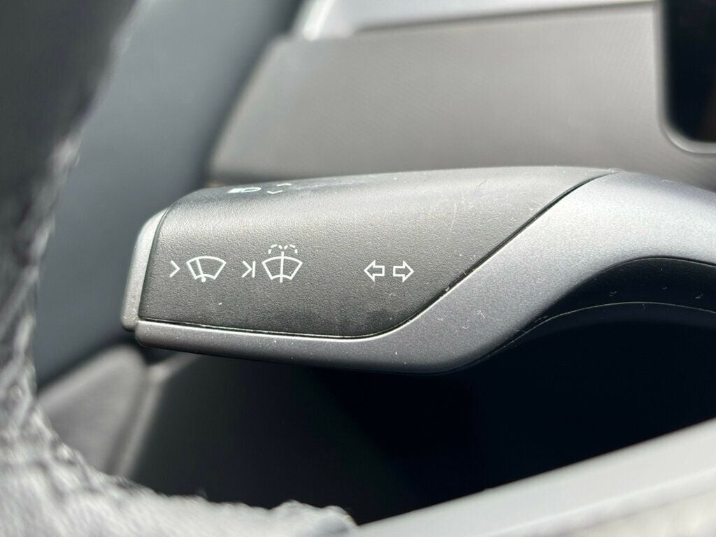 2020 Tesla Model Y Performance photo 19
