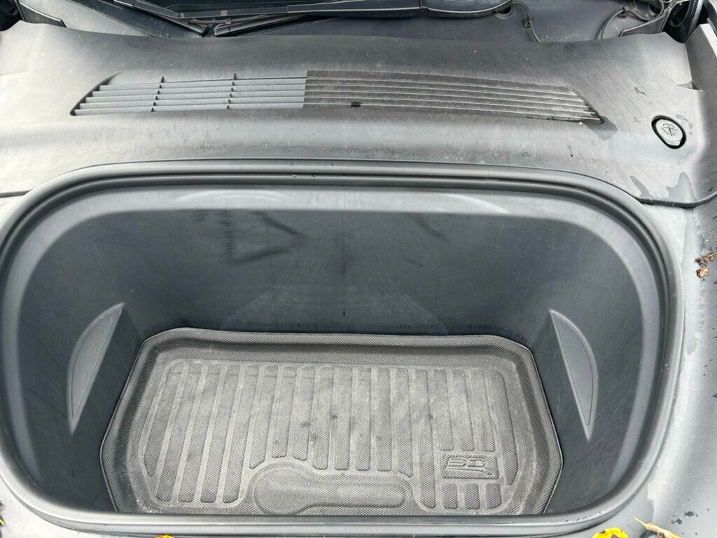 2020 Tesla Model Y Performance photo 27