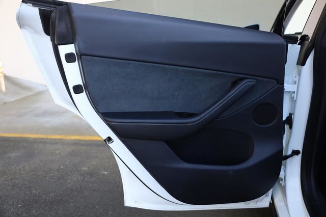 2020 Tesla Model Y Long Range - 23017384 - 18