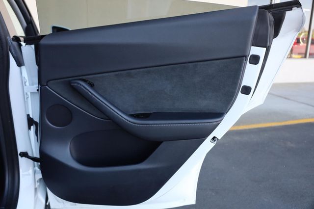 2020 Tesla Model Y Long Range - 23017384 - 22