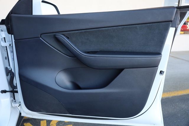 2020 Tesla Model Y Long Range - 23017384 - 27