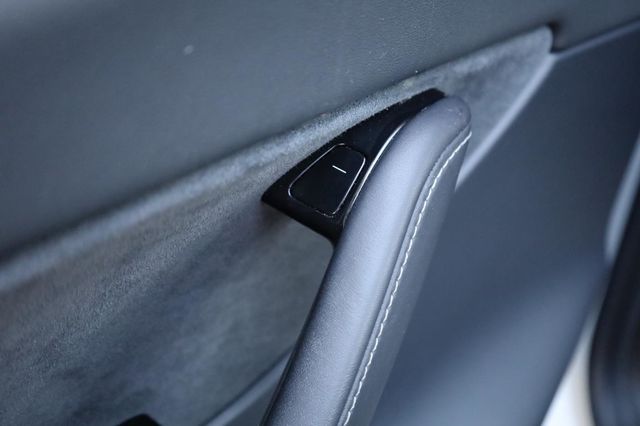 2020 Tesla Model Y Long Range - 23017384 - 38