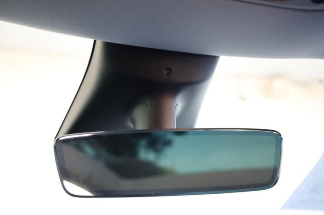 2020 Tesla Model Y Long Range - 23017384 - 39