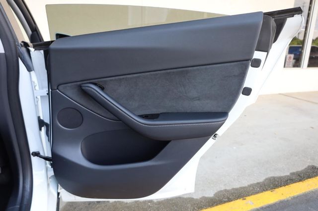 2020 Tesla Model Y Long Range - 23031381 - 21
