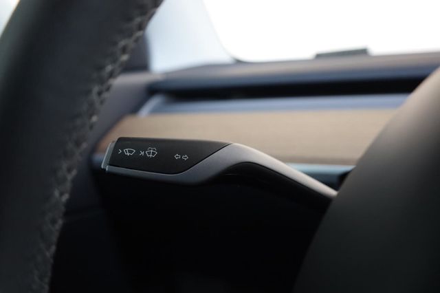 2020 Tesla Model Y Long Range - 23031381 - 34