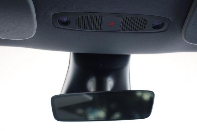 2020 Tesla Model Y Long Range - 23031381 - 36