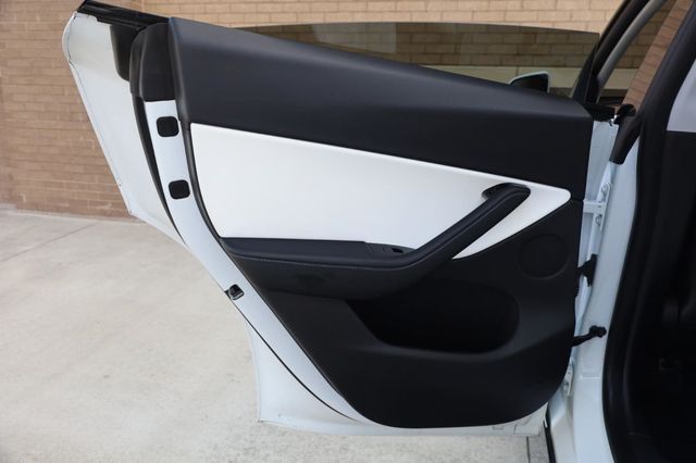 2020 Tesla Model Y Long Range - 23035527 - 16