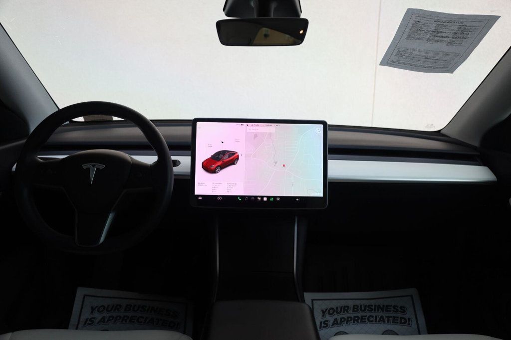 Tesla Model Y photo 26