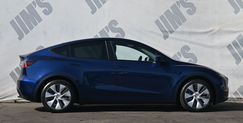 2020 Tesla Model Y Long Range photo 3