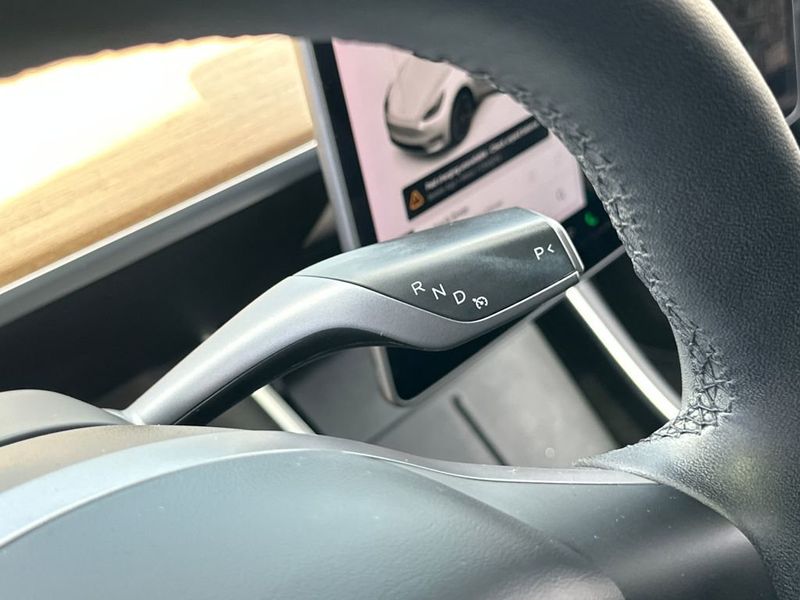 2020 Tesla Model Y Long Range AWD - 22993817 - 17