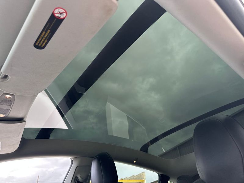 2020 Tesla Model Y Long Range AWD - 23003789 - 15