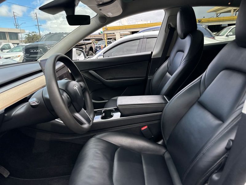 2020 Tesla Model Y Long Range AWD - 23019700 - 10