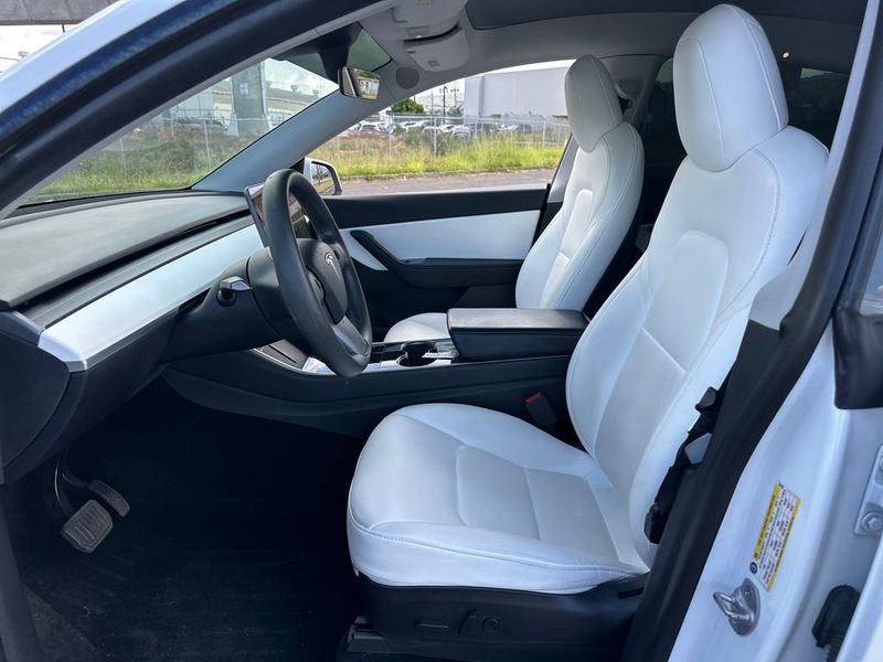 2020 Tesla Model Y Long Range AWD - 23023337 - 11