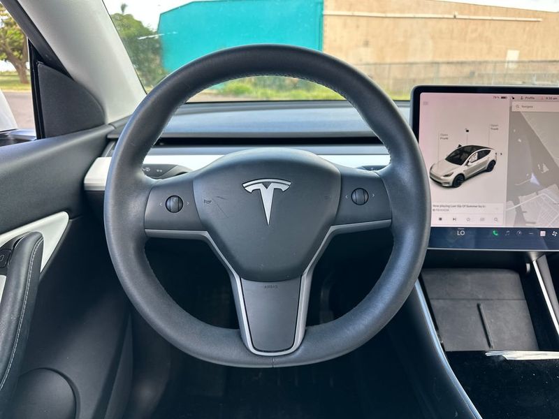 2020 Tesla Model Y Long Range AWD - 23023337 - 13