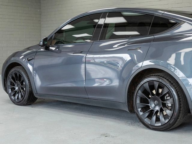 2020 Tesla Model Y Long Range AWD - 22981193 - 33