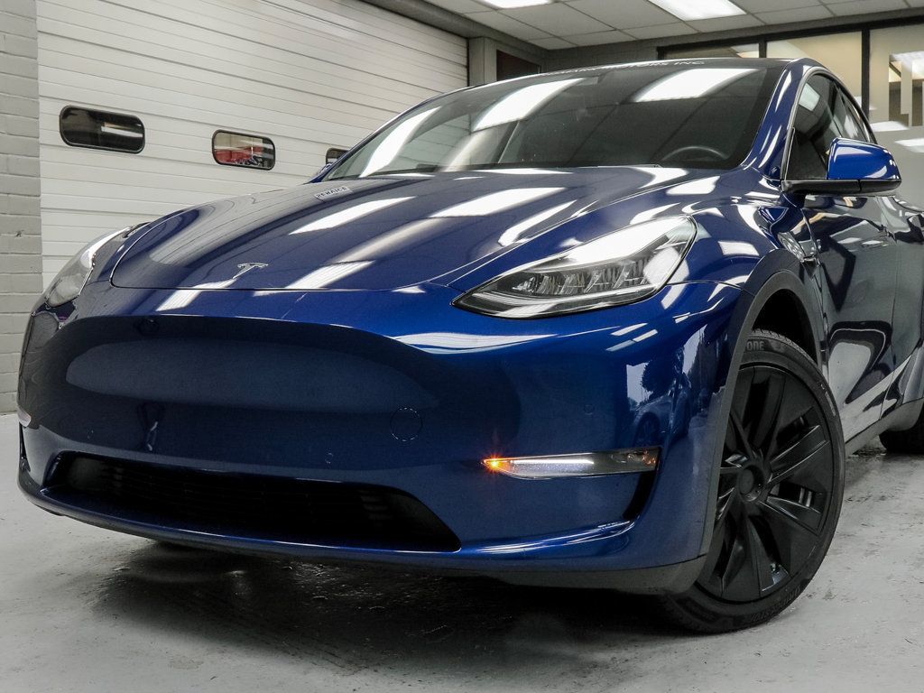 Tesla Model Y photo 11