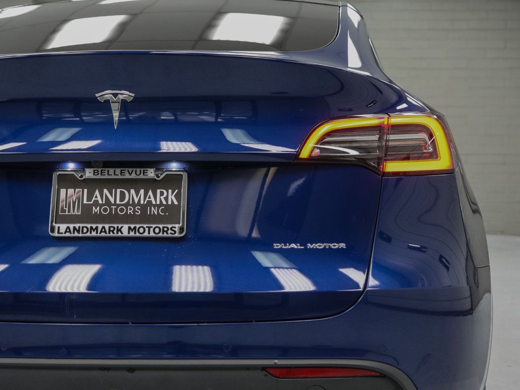 Tesla Model Y photo 24