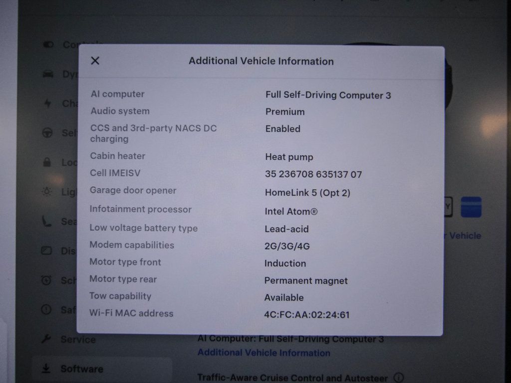 Tesla Model Y photo 4