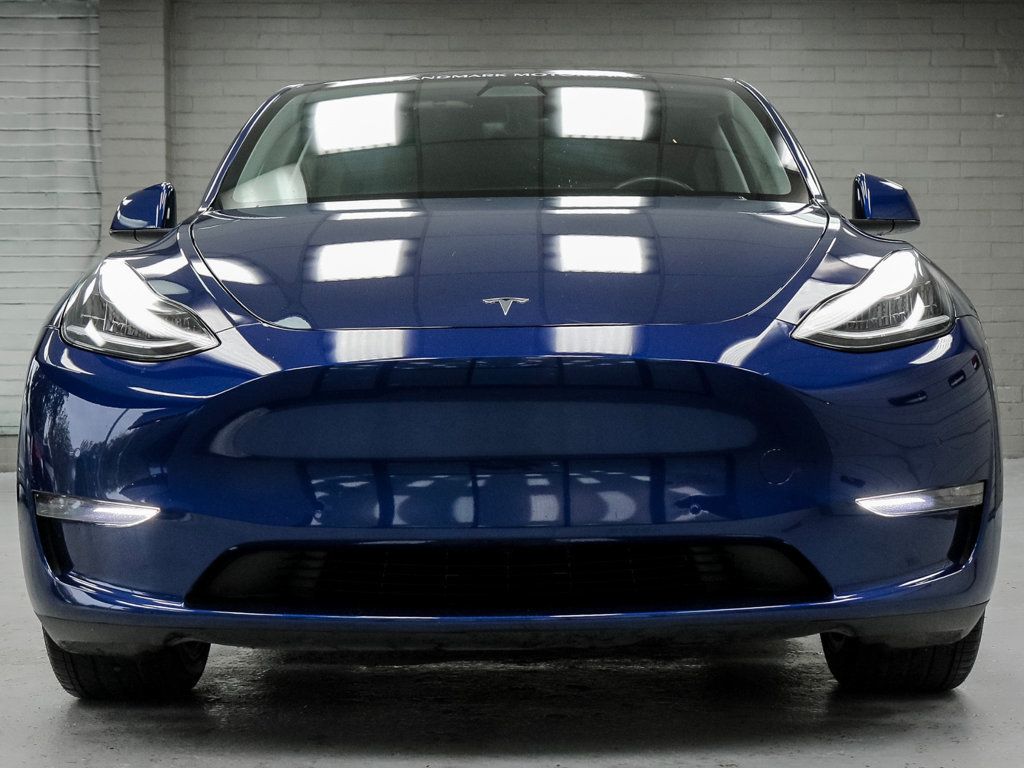 Tesla Model Y photo 7