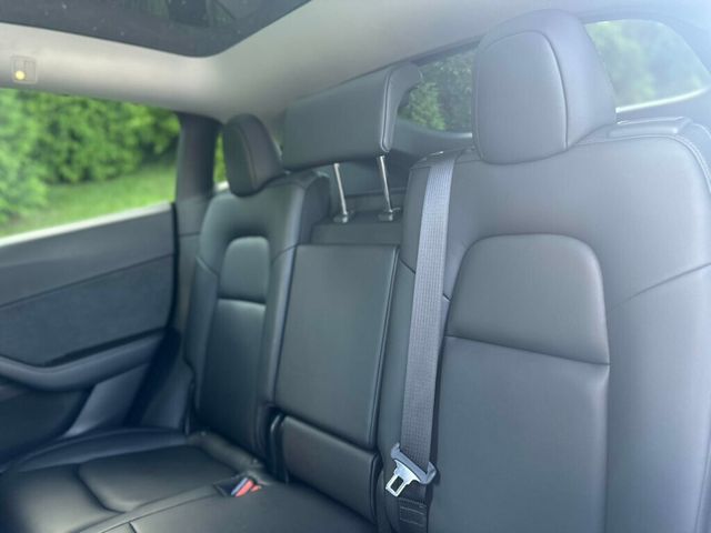 2020 Tesla Model Y Long Range AWD - 22901587 - 16