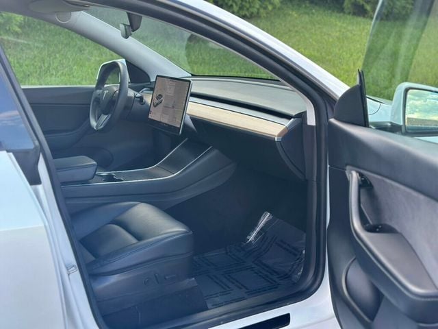 2020 Tesla Model Y Long Range AWD - 22901587 - 19