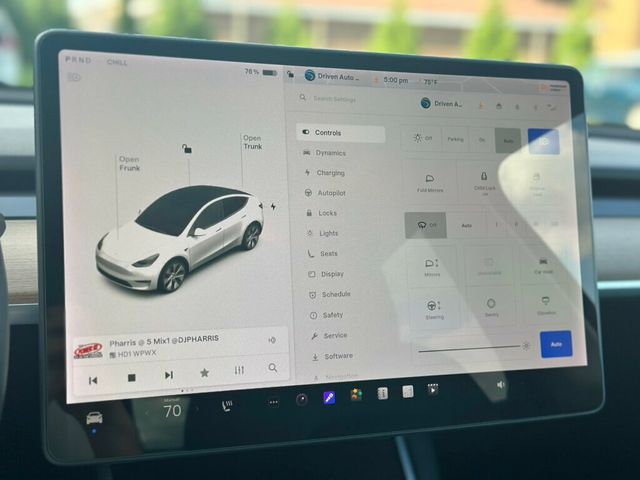 2020 Tesla Model Y Long Range AWD - 22901587 - 28