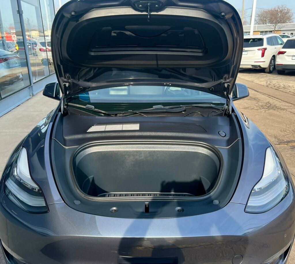 2020 Tesla Model Y Long Range AWD - 22998435 - 9