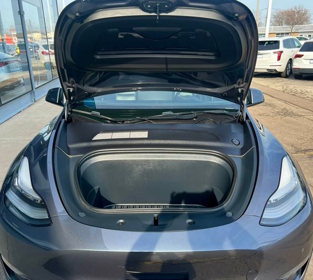 2020 Tesla Model Y Long Range AWD - 22998435 - 9