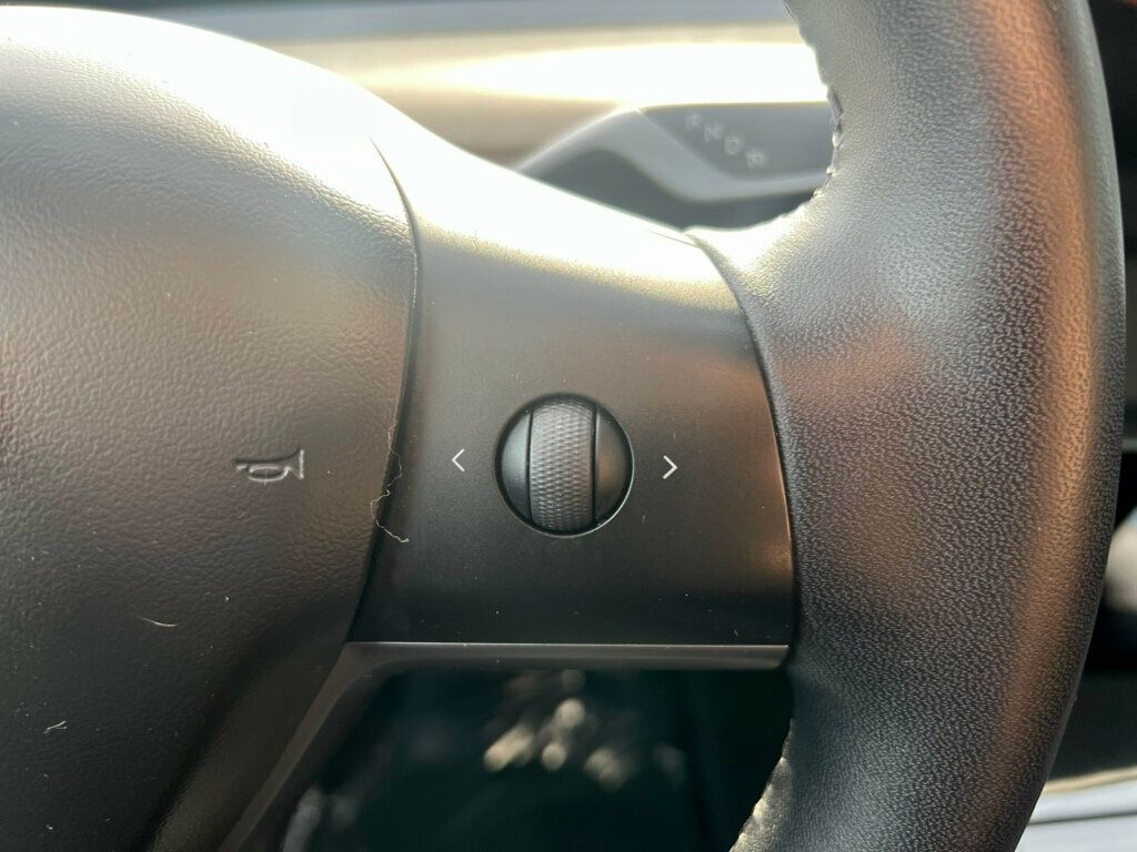 2020 Tesla Model Y Long Range AWD - 22998435 - 17