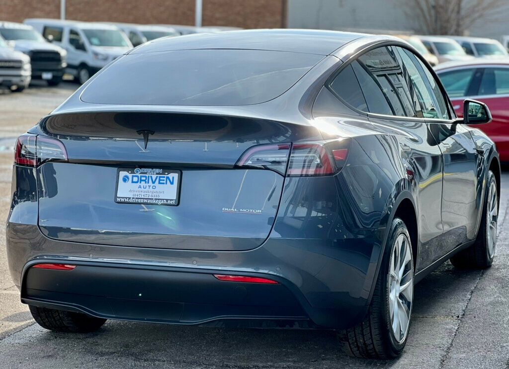 2020 Tesla Model Y Long Range AWD - 22998435 - 32