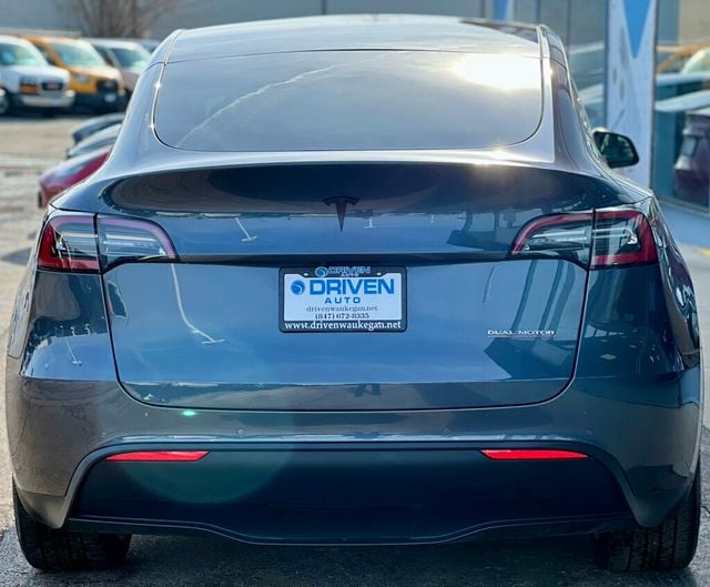 2020 Tesla Model Y Long Range AWD - 22998435 - 3