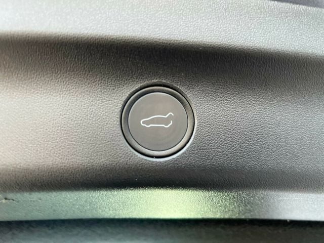 2020 Tesla Model Y Long Range AWD - 22998435 - 8