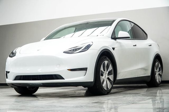 2020 Tesla Model Y Long Range AWD - 23009630 - 7