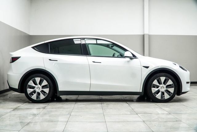 2020 Tesla Model Y Long Range AWD - 23044172 - 5