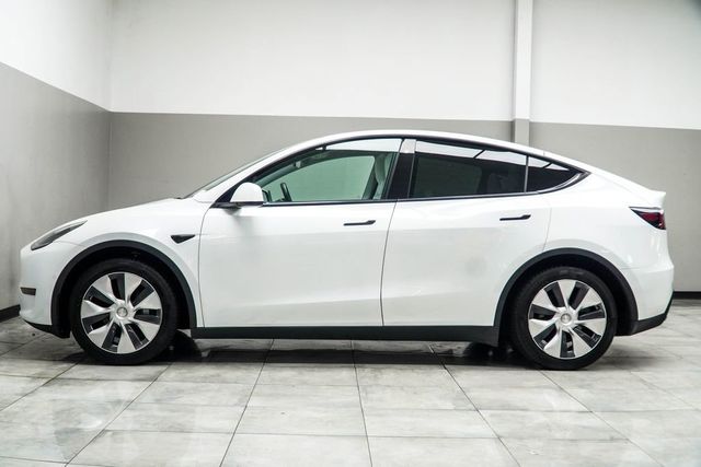 2020 Tesla Model Y Long Range AWD - 23044172 - 8