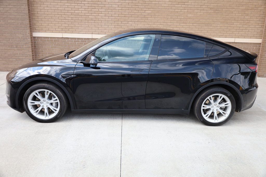 2020 Tesla Model Y Long Range photo 3