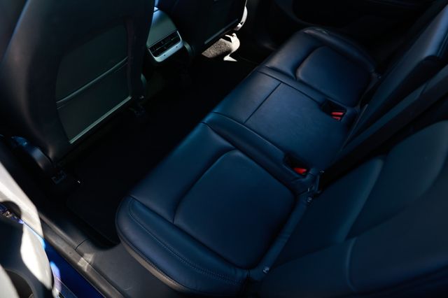 2020 Tesla Model Y Long Range AWD - 22943614 - 9