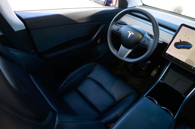 2020 Tesla Model Y Long Range AWD - 22943614 - 20