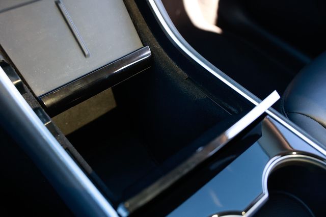 2020 Tesla Model Y Long Range AWD - 22943614 - 37