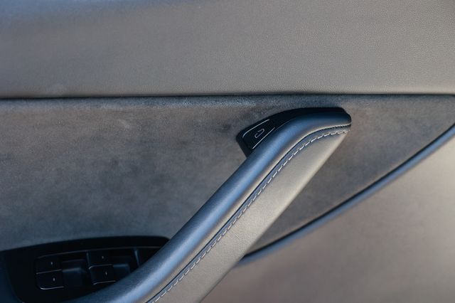 2020 Tesla Model Y Long Range AWD - 22943614 - 42