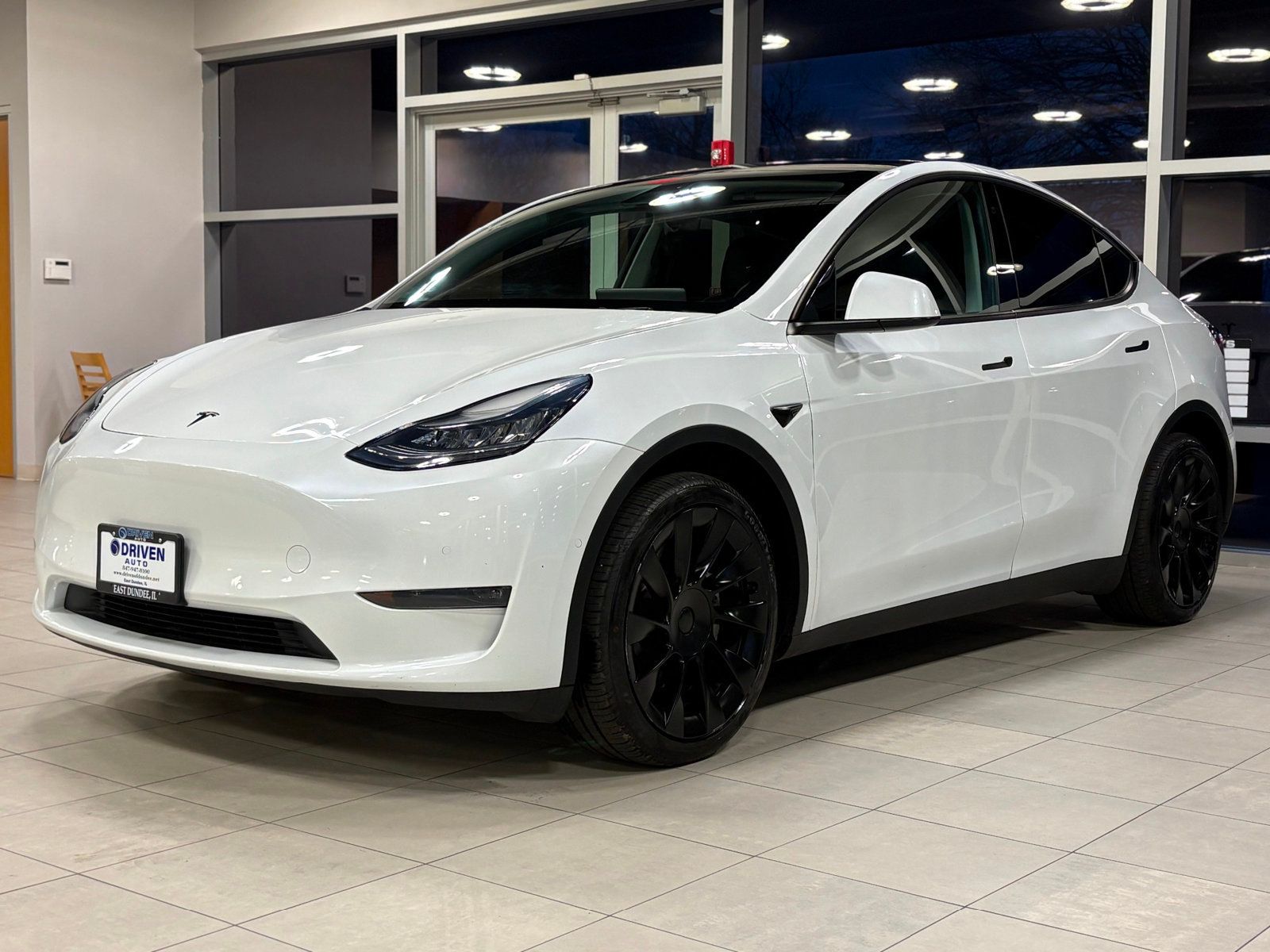 2020 Tesla Model Y Long Range photo 4