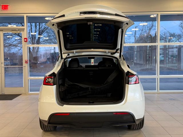 2020 Tesla Model Y Long Range AWD - 22989251 - 32