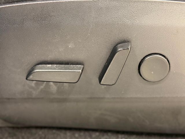 2020 Tesla Model Y Long Range AWD - 23005820 - 19