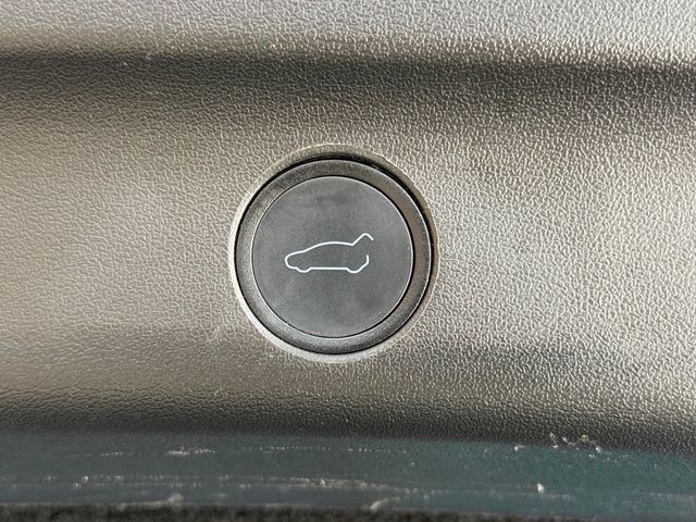 2020 Tesla Model Y Long Range AWD - 23005820 - 36