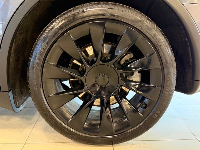 2020 Tesla Model Y Long Range AWD - 23005820 - 38