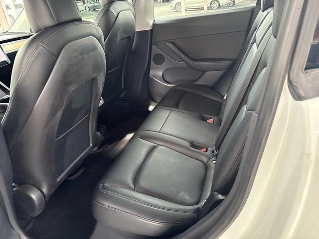 2020 Tesla Model Y Long Range AWD - 23084895 - 4