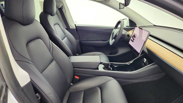 2020 Tesla Model Y Long Range AWD - 23020179 - 26